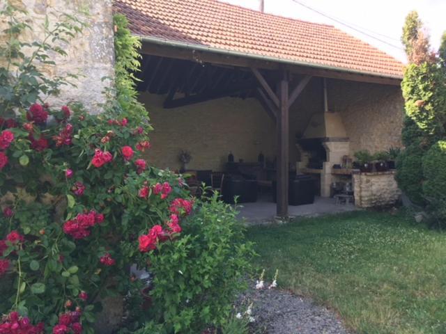 L Escale En Beauce Bed & Breakfast Maisons  Exterior photo